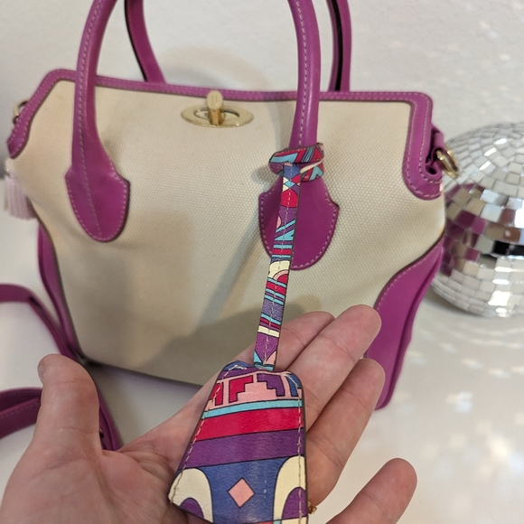 Emilio Pucci RARE canvas and magenta leather satchel/crossbody with lock and key - Picture 12 of 14
